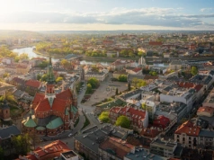 Zniszczono popularną atrakcję w Krakowie. Pomalowali ją na biało-czerwono