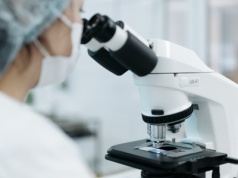 Gilead buduje nowe centrum leków biologicznych w Kalifornii – inwestycja za 32 mld dol.