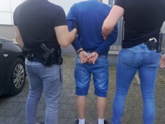 Praca nie daje odpocząć w wolnym dniu. W czasie spaceru policjant zatrzymał przestępcę