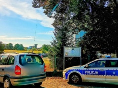 Kamieniec Ząbkowicki. Nietrzeźwa kobieta pod szkołą!