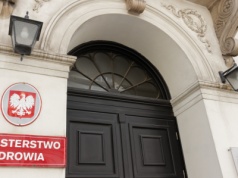 Ratownicy i farmaceuci. Ministra zdrowia kontynuuje spotkania z przedstawicielami samorządów zawodowych