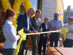 McDonald’s w Świerklańcu już otwarty. Wójt przeciął wstęgę do restauracji