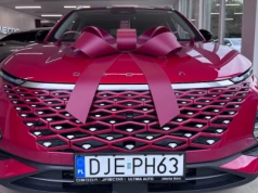 Omoda 5 - pierwsze auta wyjeżdżają z salonu przy ulicy Fałata w Cieplicach