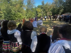 Uroczystości pogrzebowe ofiar zbrodni UPA w Puźnikach