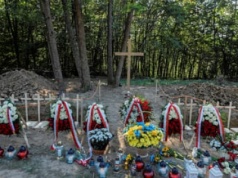 Rozpoczęły się pochówki ofiar rzezi wołyńskiej w Puźnikach