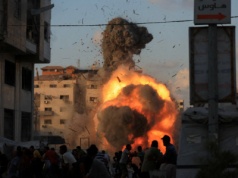 Izrael wysadza Gazę w powietrze. Setki ofiar bombardowania budynków mieszkalnych. 