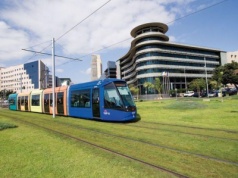 5 lat więzienia za napaść na turystę w tramwaju na Teneryfie