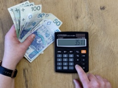 Cisza przed burzą na rynku pracy. Za takie stawki młodzi nie chcą pracować