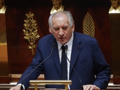 We Francji upadł rząd Francois Bayrou. Historyczna szansa narodowców?