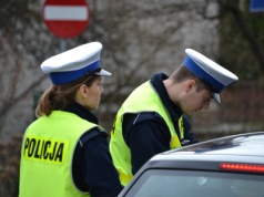 5300 kontroli, 43 pijanych kierowców i 724 mandaty. Weekendowa akcja krakowskiej drogówki