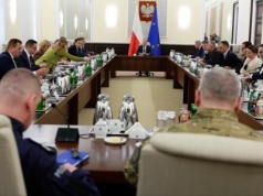 Premier: Wtargnięcie rosyjskich dronów nad Polskę to prawdopodobnie prowokacja na dużą skalę