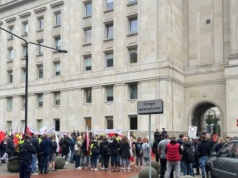 Postulaty protestujących rolników pod MRiRW. Warszawski protest 11 września