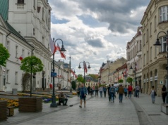 Studenci wydają miesięcznie niemal 4 tys. zł, ale... nie narzekają