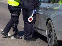 Strzelanina na MOP-ie pod Krakowem. 28-latek nagłe wyjął broń. Poszło o lawetę