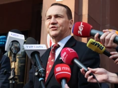 Sikorski wzywa do zestrzeliwania dronów i rakiet nad Ukrainą
