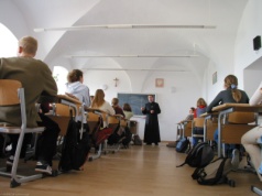 "Gdyby Kościół musiał płacić z własnych pieniędzy za religię, nie byłoby rabanu. Byłaby raz w tygodniu"