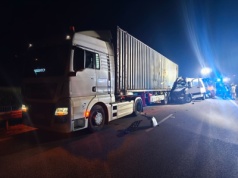 Poważny wypadek w Medyce. Zarzuty dla 40-letniego Ukraińca, który busem wjechał w tira