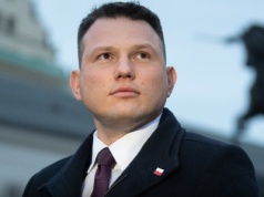 Po raz pierwszy, od czasów Hitlera i Stalina, mamy sąsiada, który przygotowuje się do ataku na nas