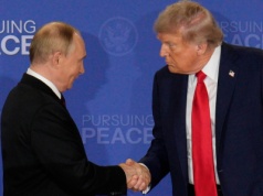 Taktyka "pożytecznego idioty". Tak Donald Trump nieświadomie wzmacnia Władimira Putina