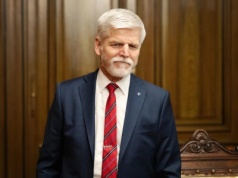 Czołowi politycy z Czech i Litwy sugerują, że NATO musi być gotowe na zestrzeliwanie rosyjskich samolotów