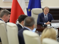 Donald Tusk: „Podjęliśmy decyzję o ponownym otwarciu przejść granicznych z Białorusią”