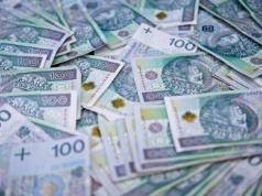 Podwyżki dla wójtów, burmistrzów, prezydentów i starostów. W 2024 zarobili nawet 300 000 zł brutto