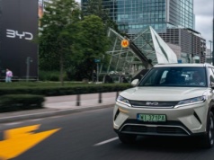 Chińskie koncerny zdobywają europejski rynek. Tesla, Mazda i Nissan w tyle