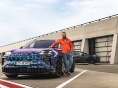 Pierwszy kontakt z elektrycznym Porsche Cayenne: ma wszystko to, co Tesla, Chińczycy i wiele więcej