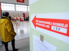 Wysłuchanie publiczne w sprawie dwukadencyjności pod koniec października