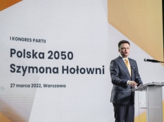 Szymon Hołownia kapituluje. Konfederacja i Razem mają się od kogo uczyć