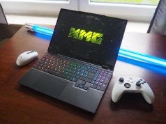 Niemiecki konkurent dla Legion 5: Recenzja laptopa do gier XMG Core 15 (M25)