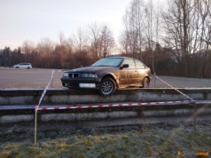 Młodzi kierowcy BMW i rowerzyści z najgorszą opinią wśród Polaków