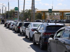 Restrykcje paliwowe na Krymie. Wprowadzono limity cenowe i ograniczono sprzedaż benzyny