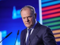 Kradzież auta premiera Tuska. MSWiA czeka na raport, decyzji brak