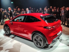 Renault pierwsze, Peugeot drugi, Citroën trzeci, Dacia czwarta. Rynek samochodów osobowych i dostawczych we Francji po 9 miesiącach 2025 roku