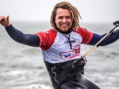 Maciek Rutkowski pobił Rekord Guinnessa. Przepłynął na desce windsurfingowej ze Szwecji do Polski