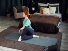 Joga w domu - od pierwszej maty do codziennej praktyki. Każdy tak zaczynał