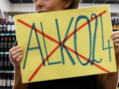 Politycy toczą bój o nocną prohibicję. Ale to nie nocą kupujemy najwięcej 