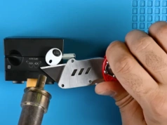 AirPods Pro 3 – iFixit ocenia naprawę na 0/10
