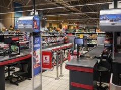 Kaufland wycofuje wodę. Kontrowersje w związku z systemem kaucyjnym