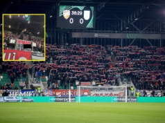 Kibice Rakowa wywiesili transparent. Uderzyli w prezydenta