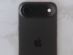 iPhone Air - recenzja. Skreślili go nim jeszcze trafił do sprzedaży. Mylili się, ale...