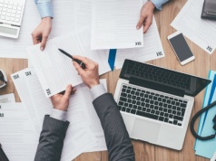 Usługi prawne dla firm i osób prywatnych – jakie obejmują obszary?