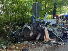 Makabryczny wypadek na drodze powiatowej. Nie żyje 27-latek