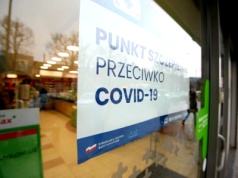 Covid-19. Szczepionki są, ale zaszczepić się nie można. Państwu już się nie chce i nie opłaca?