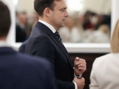 Spór Domański–Morawiecki, czyli fakty i mity o luce VAT w Polsce