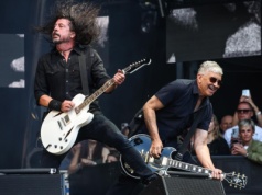 Foo Fighters wydają nową koncertową EP-kę. Dochód wesprze lokalne fundacje