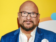 Piotr Gąsowski o swojej pierwszej miłości, randkach w podstawówce i emocjach, którymi zaskoczyła go 