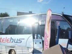 Zniszczona budka z kebabem odjechała. Właścicielka chce stanąć na nogi