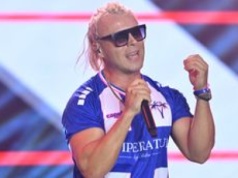 Skolim miał rozgrzać kibiców Pogoni Szczecin przed meczem. Woleli śpiewać własne przyśpiewki